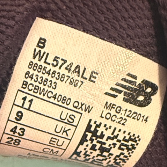 New Balance 574 Teal and Coral Sneakers - Picture 4 of 4